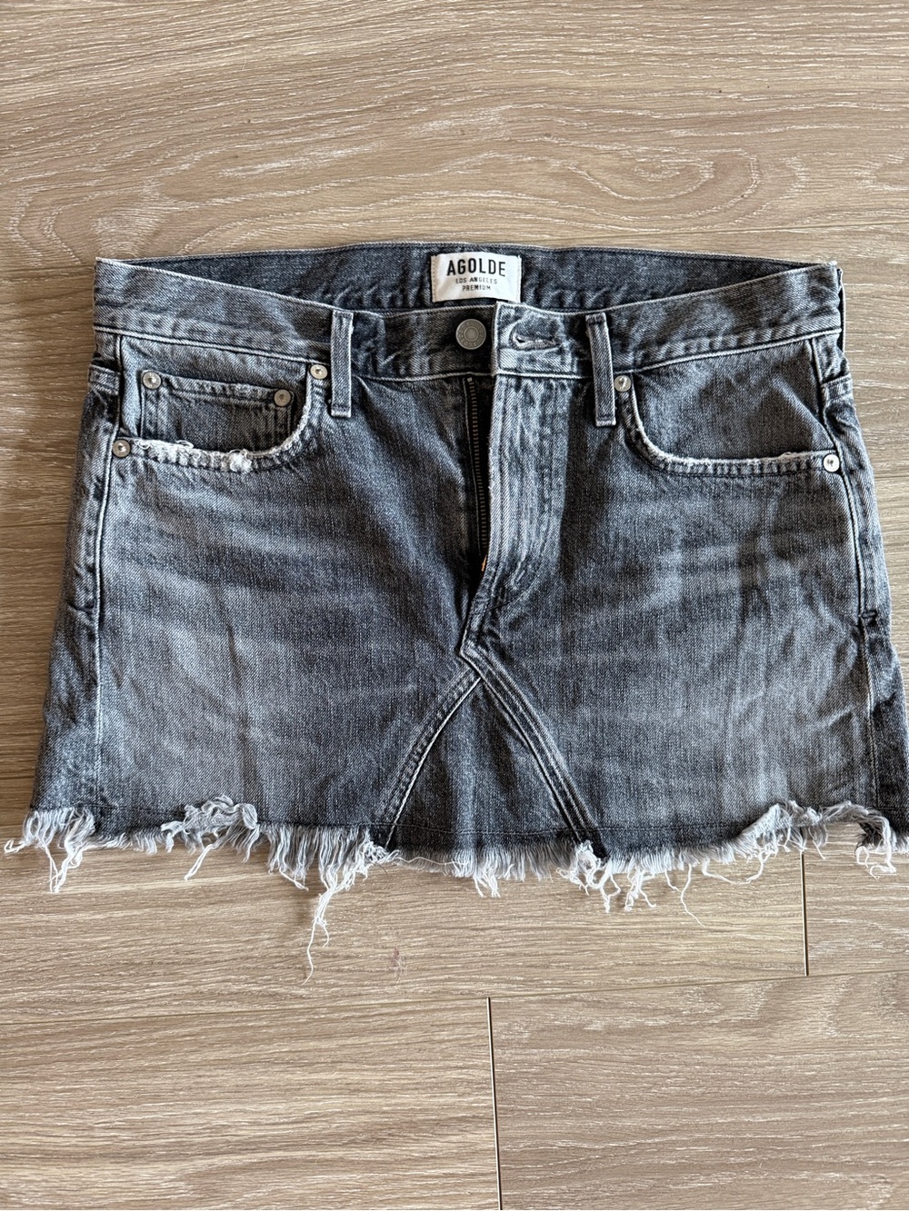 AGOLDE Quinn Mini Skirt High Rise Black Jinx size 27 - Picture 8 of 12